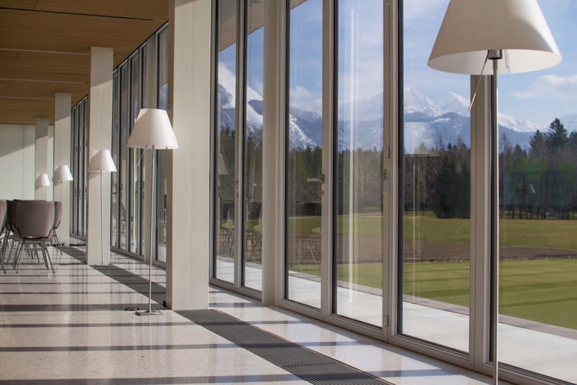 Floor convectors